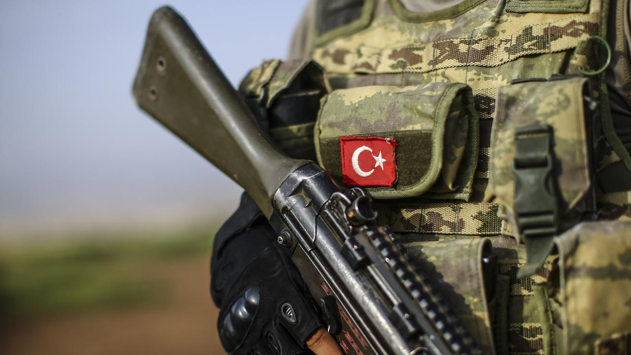 ASKERİ PERSONELE VERİLEN "KINAMA" CEZASINA KARŞI YARGI YOLU AÇILMIŞTIR 